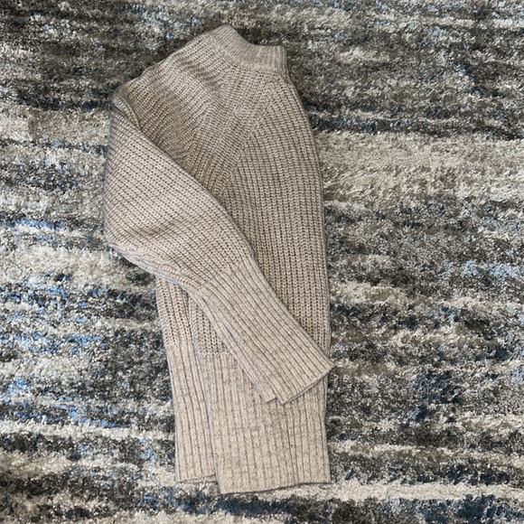 Super soft casual sweater - Picture 3 of 3